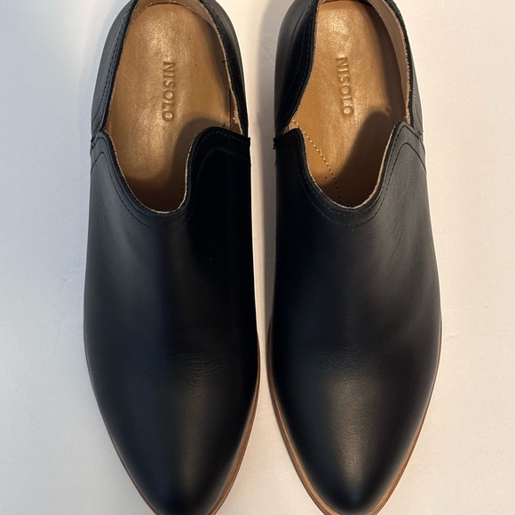 Nisolo Black Ankle Booties Sleek Modern Design Sz 7 - Picture 2 of 6